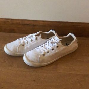 Roxy Canvas Sneakers
